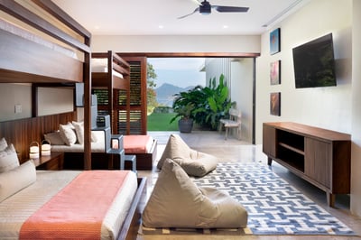 Luxury Villa Photo #31