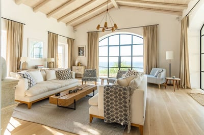 Luxury Villa Photo #18