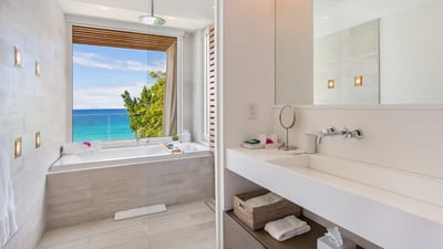 Luxury Villa Photo #19