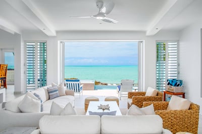 Luxury Villa Photo #37