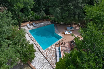 Luxury Villa Photo #4