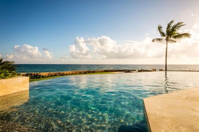 Luxury Villa Photo #3