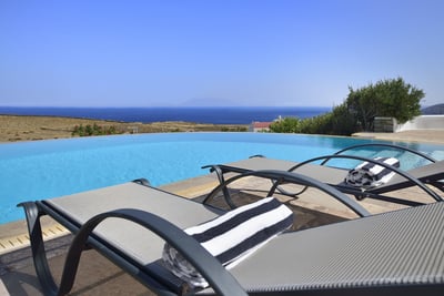 Luxury Villa Photo #4