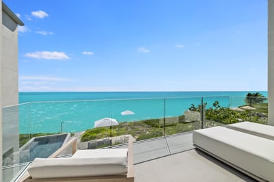 Luxury Villa Photo #13