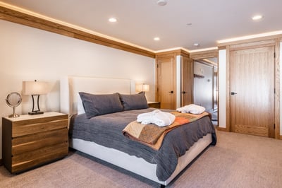 Luxury Villa Photo #47