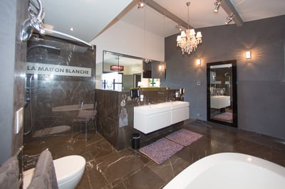 Luxury Villa Photo #19