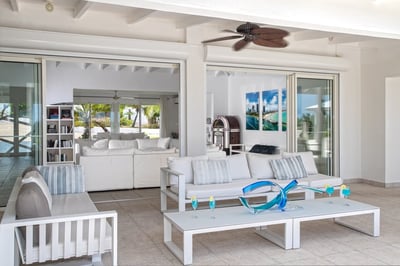 Luxury Villa Photo #10