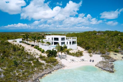 Luxury Villa Photo #4