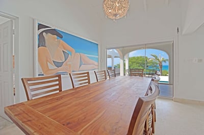 Luxury Villa Photo #13