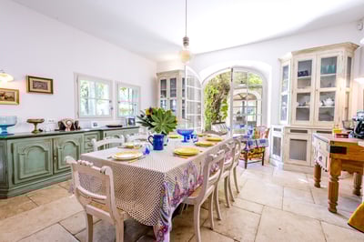 Luxury Villa Photo #14