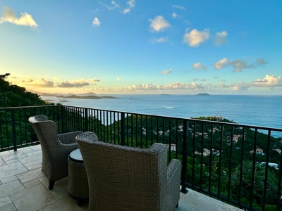 Luxury Villa Photo #35