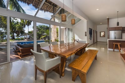Luxury Villa Photo #55