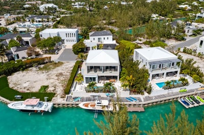 Luxury Villa Photo #29