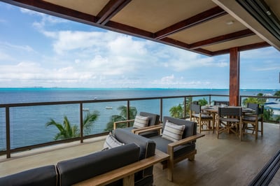 Luxury Villa Photo #24