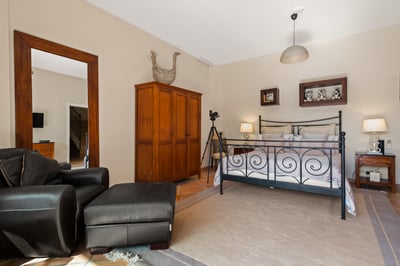 Luxury Villa Photo #18