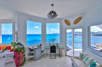 Luxury Villa Photo #36