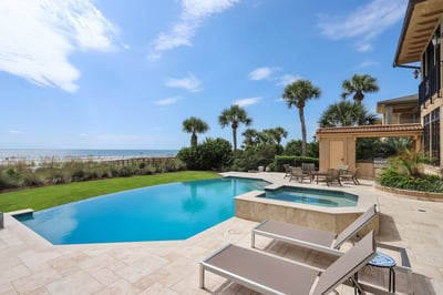 Luxury Villa Photo #9