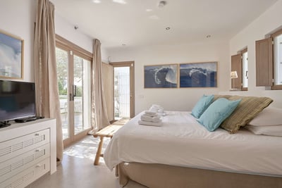Luxury Villa Photo #22