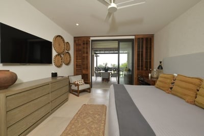 Luxury Villa Photo #33