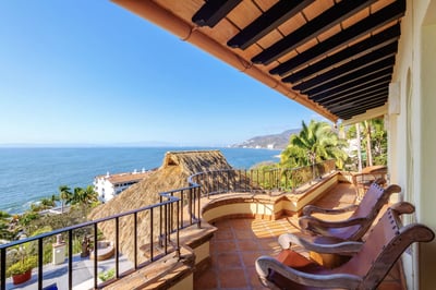 Luxury Villa Photo #11