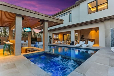 Luxury Villa Photo #4