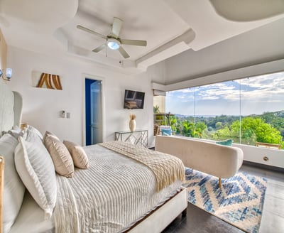 Luxury Villa Photo #8