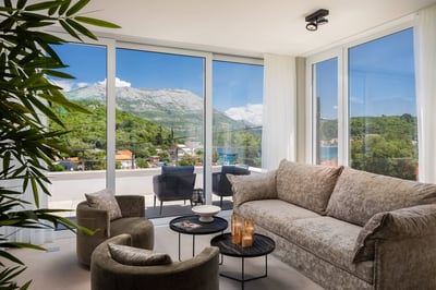 Luxury Villa Photo #40