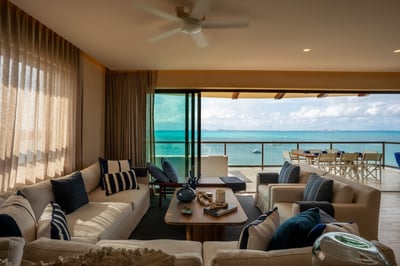 Luxury Villa Photo #40