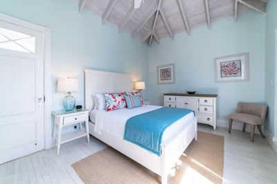 Luxury Villa Photo #9