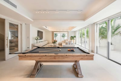 Luxury Villa Photo #32