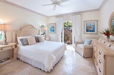Luxury Villa Photo #5