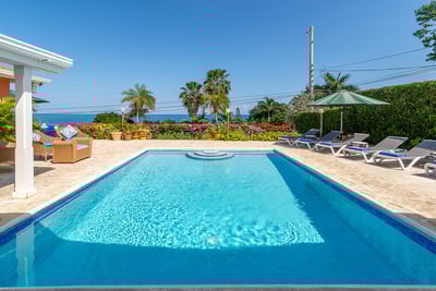Luxury Villa Photo #3