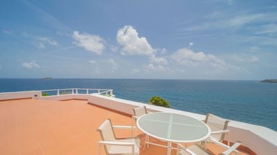 Luxury Villa Photo #11