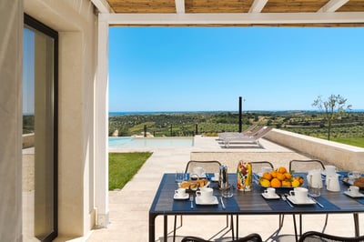 Luxury Villa Photo #21