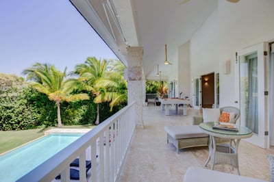 Luxury Villa Photo #6