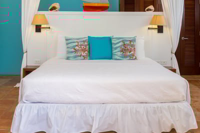 Luxury Villa Photo #9