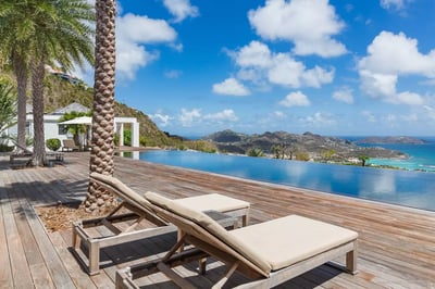 Luxury Villa Photo #9