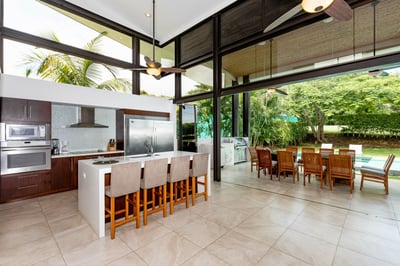 Luxury Villa Photo #8