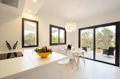 Luxury Villa Photo #13