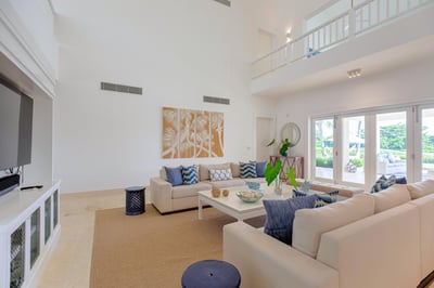 Luxury Villa Photo #11