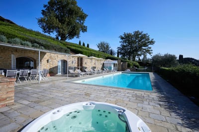 Luxury Villa Photo #6