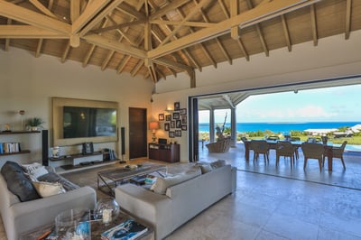 Luxury Villa Photo #16