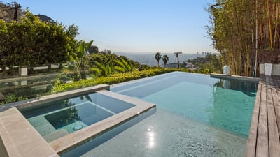 Luxury Villa Photo #5