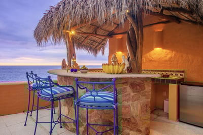 Luxury Villa Photo #9