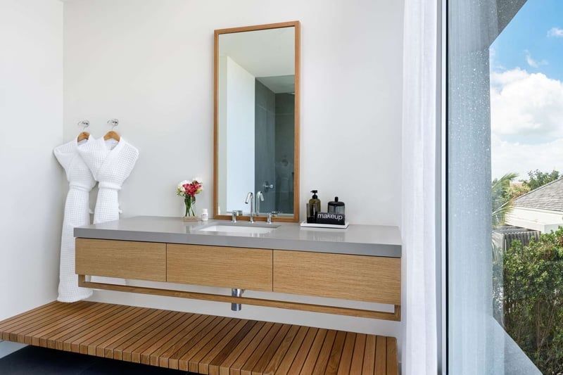 Beach Enclave Long Bay 4 BDM Beach House