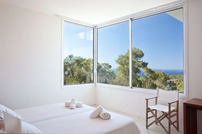 Luxury Villa Photo #15