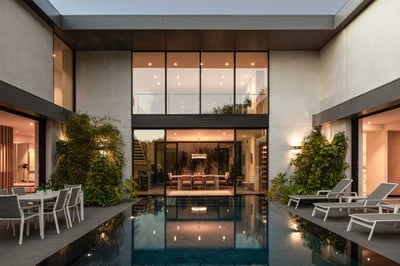 Luxury Villa Photo #4