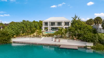 Luxury Villa Photo #2