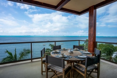 Luxury Villa Photo #26