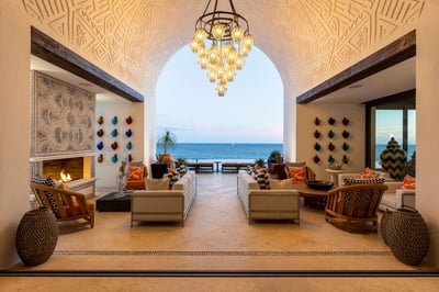 Luxury Villa Photo #17